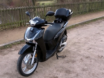 honda-sh150i-01