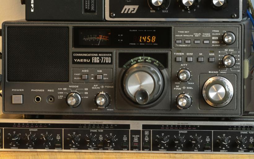 yaesu frg-7700